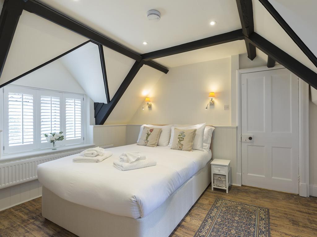 Castle Gatehouse Villa Winchcombe Ngoại thất bức ảnh