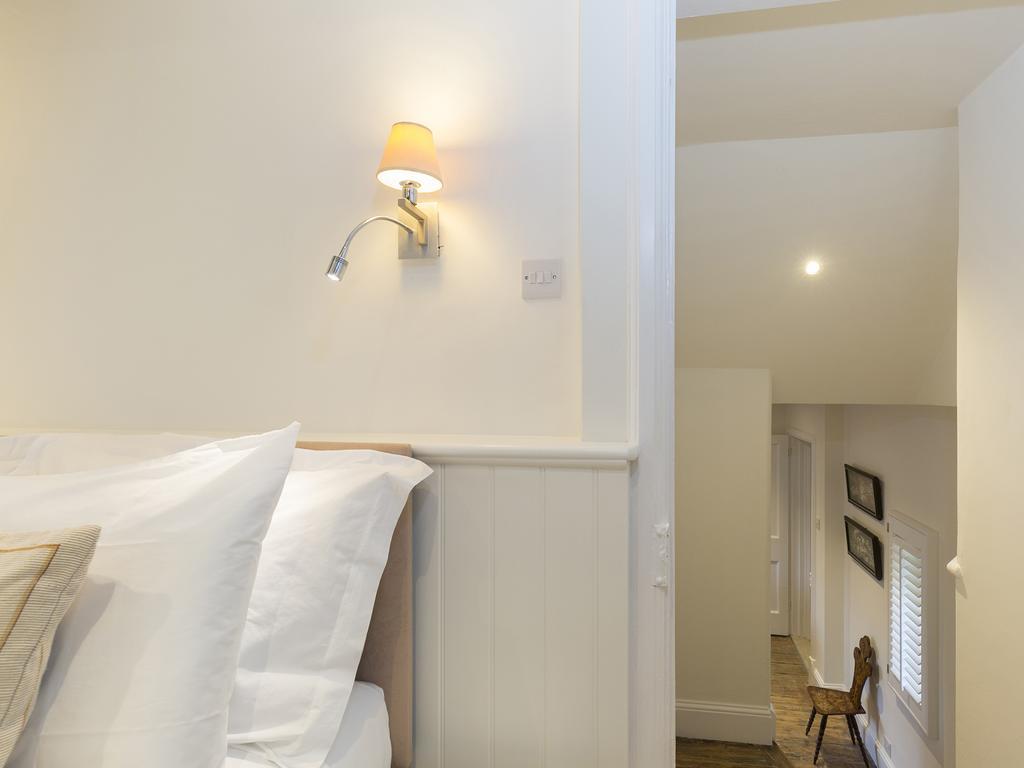Castle Gatehouse Villa Winchcombe Ngoại thất bức ảnh